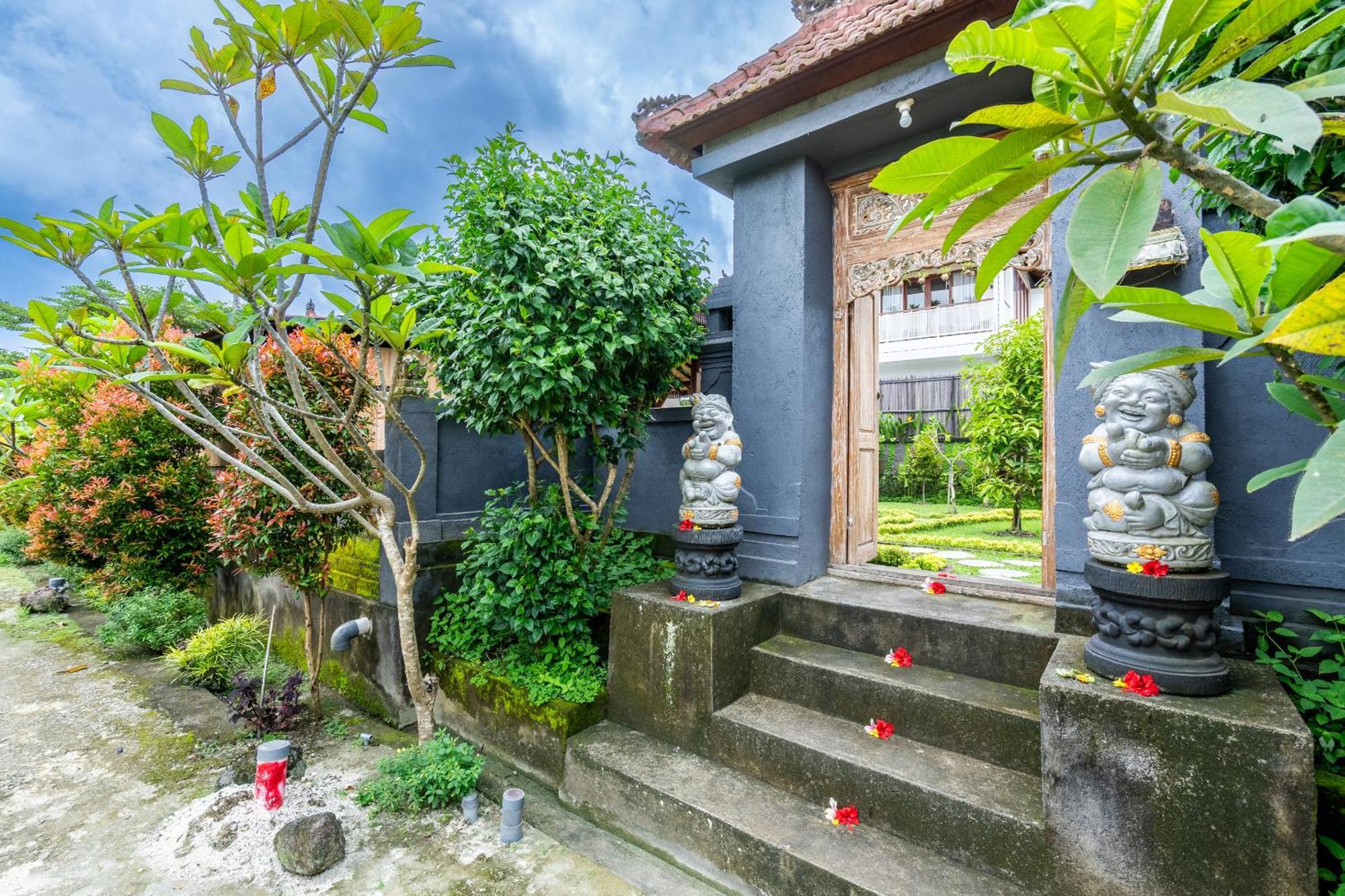 Lumbung Sari Villa Ubud Exteriör bild